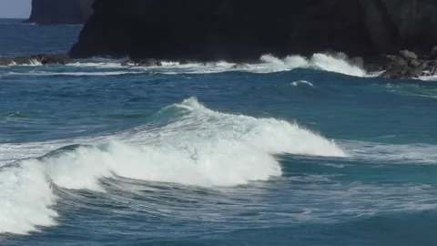 Panorama of the movement of the ocean wave Video stock 167703332