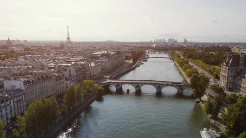 Panorama of Paris from above, Eiffel tower and Seine river at sunset Video stock 256293218