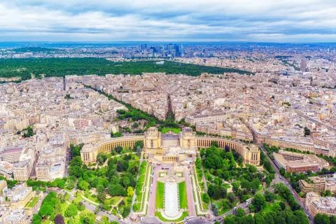 Panorama of Paris view from the Eiffel tower. View of the Trocadero Palace. Fotos Stock