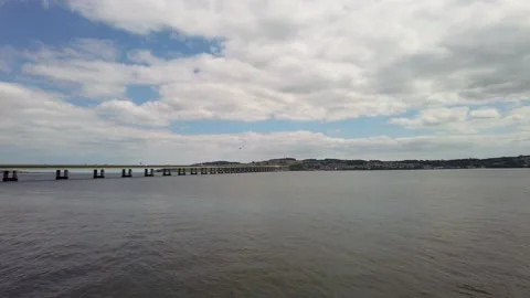 Panorama of the River Tay, Dundee Stock-Footage 200846202