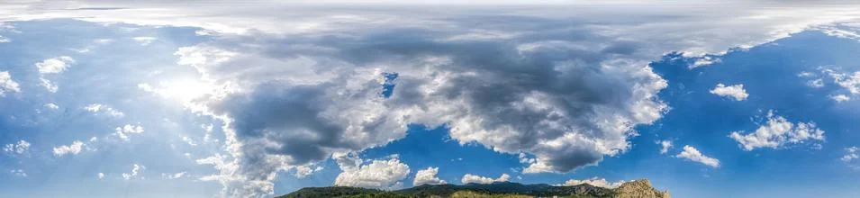 Panorama sky with clouds without ground, for easy use in 3D graphics and pano Stockfoto's