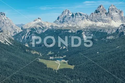 Panorama sul lago di Landro Stock Photos