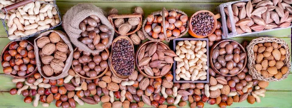 Panorama of various nuts Foto stock