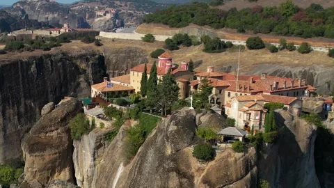 Panorama view of the monastery and city meteora Kalabaka 库存影片 306659399