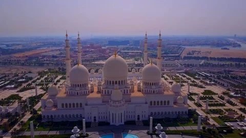 Panorama view of Sheikh Zayed grand Mosque Abu Dhabi Stock Footage 105656736