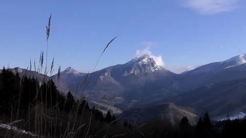 Panorama in Vratna dolina. 스톡 동영상 84680129