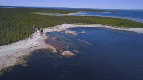 Panoramic 4K aerial view of bay / Mingan Bay Видео 204872014