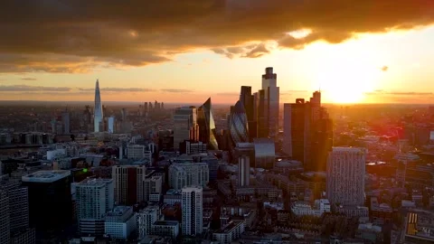 Panoramic aerial sunset view of the skyline at the City of London Stock-Footage 321144209
