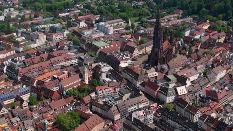 A panoramic aerial view around the German city Freiburg im Breisgau Vídeos de archivo 308596479