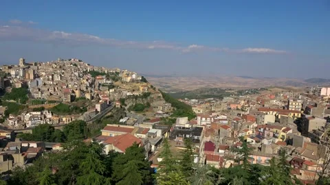 Panoramic aerial view of Enna old town, Sicily, Italy. Enna city located at t Video stock 154085141