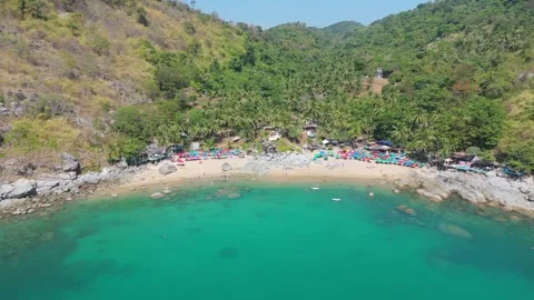 Panoramic aerial view of Nui Beach bay and lush tropical hills Phuket Vídeos de archivo 332921286