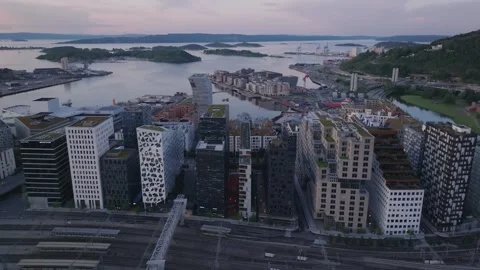 Panoramic Aerial View of Oslo Barcode District and Fjord Islands at Twilight Vídeos de archivo 346834947