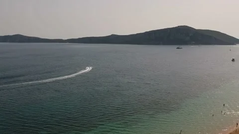 Panoramic aerial view over Divari beach near Navarino bay, Gialova. It is one Vídeos de archivo 197602867