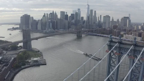 Panoramic Cinematic view to Manhattan Bridge Stock Footage 120407707