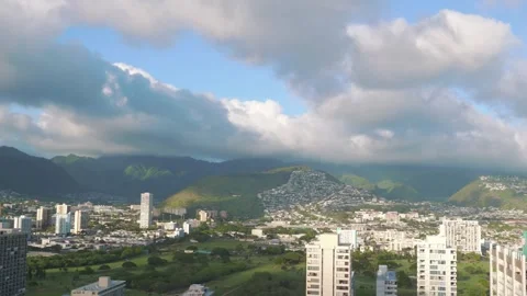 Panoramic cityscape with mountain views in Honolulu in 4k Stock Footage 281473863