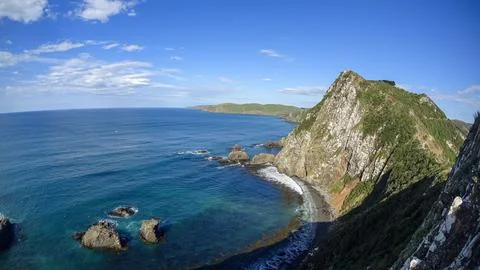 Panoramic Coastal View with Cliffs and Ocean Foto stock