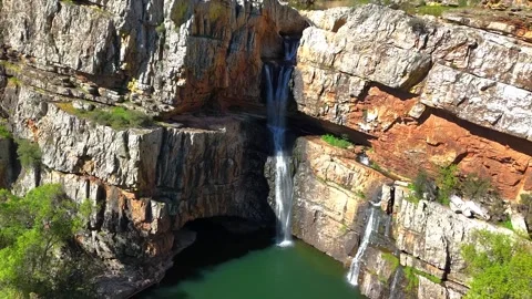 Panoramic drone pullback from Mirador de la Cimbarra, revealing the waterfall Stock-Footage 333683065