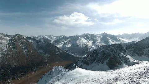 Panoramic drone view of nature landscape with mountains and forest Stockfoto's