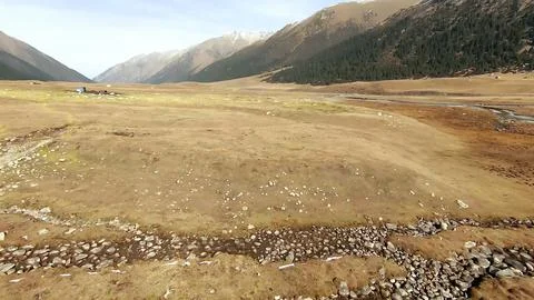 Panoramic drone view of nature landscape with mountains and forest Foto stock