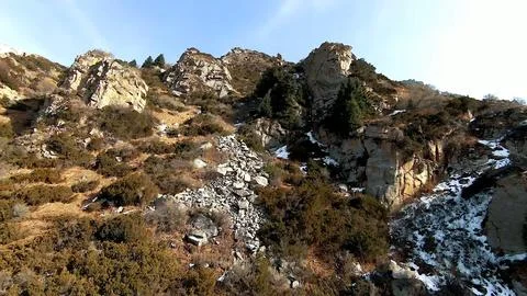 Panoramic drone view of nature landscape with mountains and forest Foto stock
