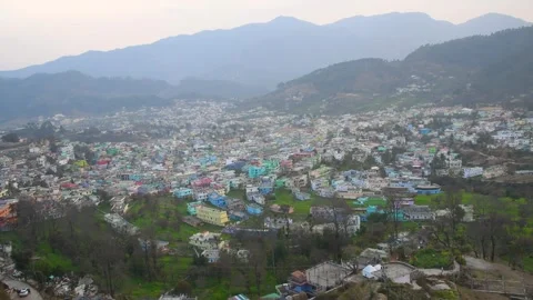 Panoramic High Angle View of Pithoragarh Town and Soar Valley from Chandak .. 스톡 동영상 340452012