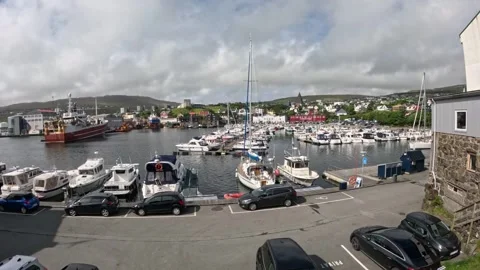 Panoramic high-angle view of Torshavn marina with yachts and town cityscape Vidéo 340159403