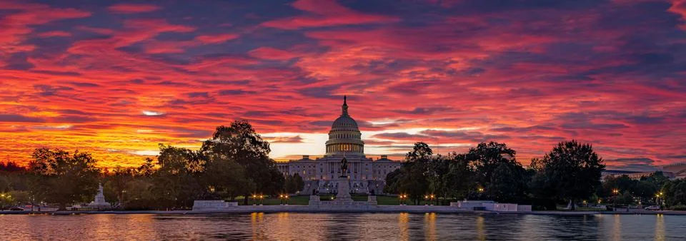 Panoramic image of the Capitol of the United States with the capitol reflec.. Photos