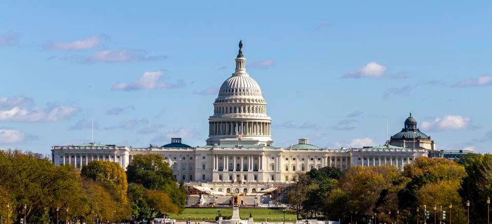 Panoramic image of the US Capitol building in Washington DC as seen from nati Stock Photos