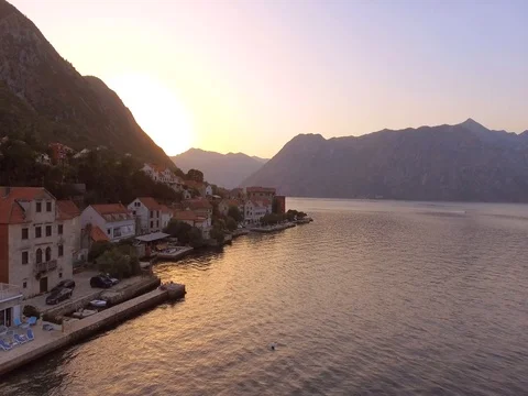 Panoramic motion view of sea and town on the shore. Video stock 79983293