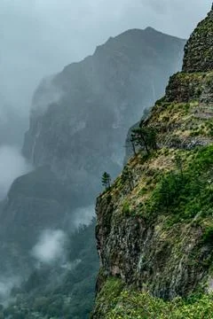 Panoramic mountains view from Eira do Serrado viewpoint on Madeira Island Por Stock Photos