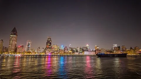 Panoramic night view of Shanghai skyline across Huangpu River Video stock 342324463
