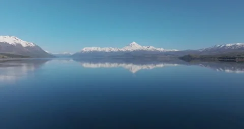 Panoramic shot of the imposing Lanin volcano surrounded by beautiful snow-c.. Stock Footage 289688809