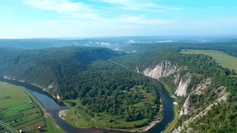 Panoramic shot over the highlands. Vidéo 114875079