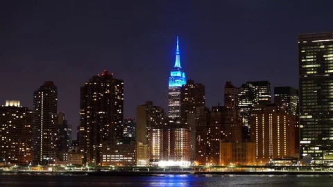 Panoramic Time-lapse of the Moon setting by the Empire State Building Video stock 74134078