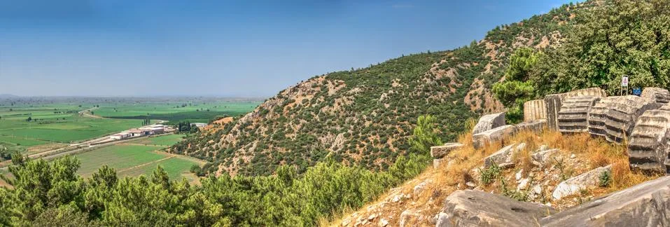 Panoramic top view from the side of the ancient city of Priene, Turkey Foto stock