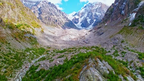 Panoramic Valley View in Svaneti Mountains, Georgia – Caucasus Landscape 스톡 동영상 333865956