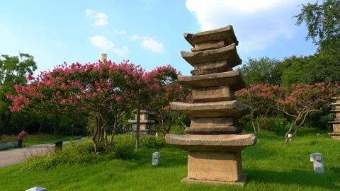 Panoramic video decorative stone multi-tiered pagoda in Seoul Park. Stock Footage 121923944