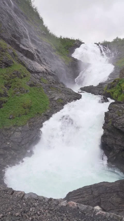 Panoramic video of the Kjosfossen waterfall, between Flm and Myrdal Stock Footage 320971767
