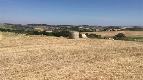 Panoramic view in 4k of a grain bales in Tuscany,Italy Stock Footage 80151817