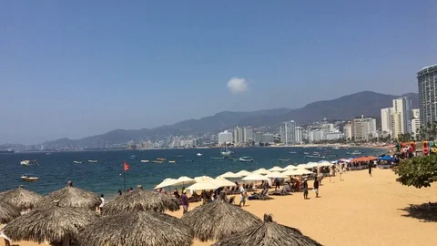 Panoramic view of Acapulco beach 스톡 동영상 87478022
