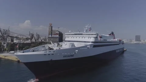 Panoramic view of an anchored ship at Piraeus port - Grecce, 18 June 2020 Video stock 264570290