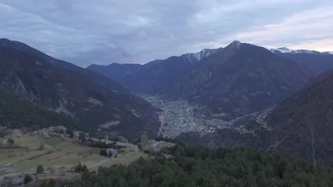 PANORAMIC VIEW OF THE ANDORRA VALLEY 库存影片 101778996