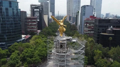 Panoramic view of Angel de La Independence under restoration, Mexico City 4K Stock Footage 159028774