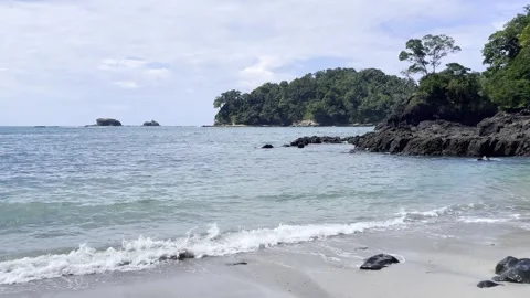Panoramic view of a beach on the pacific coast in Costa Rica. Stock Footage 326575367
