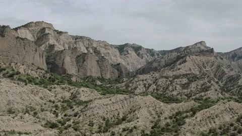 Panoramic view of beautiful unique rock formations in georgia mountains. Vidéo 238479315