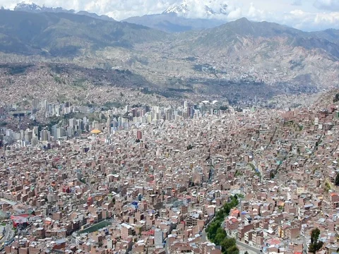 A panoramic view of the big city of La Paz Video stock 76750377