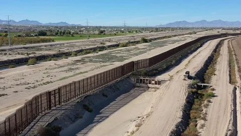 Panoramic view of the border in El Paso Stock Footage 99295288