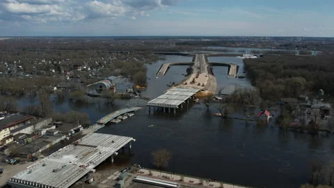 Panoramic view of bridge construction Vidéo 183947534