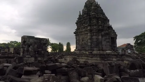 Panoramic View, Buddhist Stupas, Sewu Main Temple Compound, Java, Indonesia Vídeos de archivo 307060780