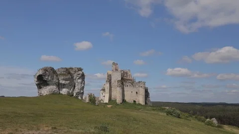 Panoramic view on castle ruins in Mirow Video stock 119794845